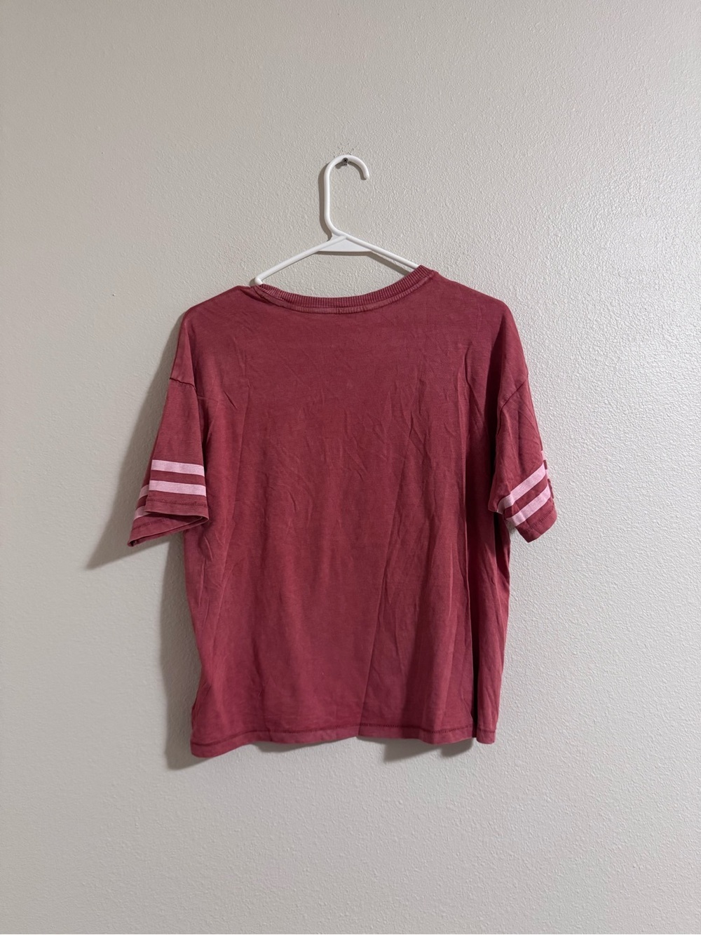 American eagle Peanuts Vintage-Style Maroon Graphic Tee with Striped Sleeves - Picture 3 of 3